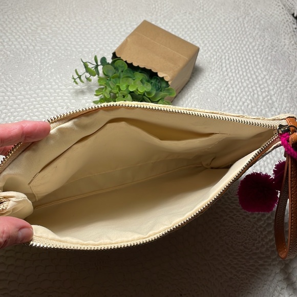 NEW! Embroidered FLAMINGO 🦩 🦩 XL makeup bag - Picture 5 of 5